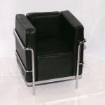 Horsman - Urban Environment for 16" dolls - Modern Chair - Black Highly detailed chrome plated metal frame and leatherette seats.